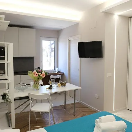 Apartament Prestige House Luxury Pompeja